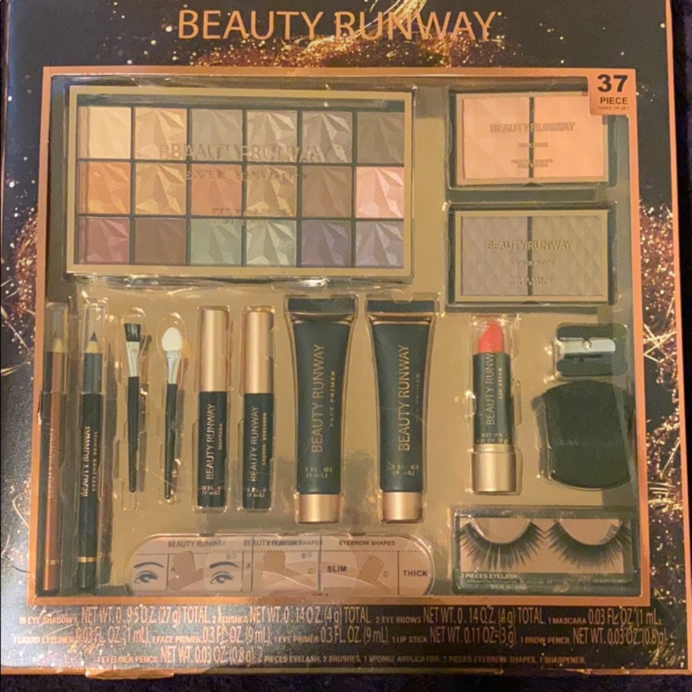 Beauty Runway 37 piece make up set